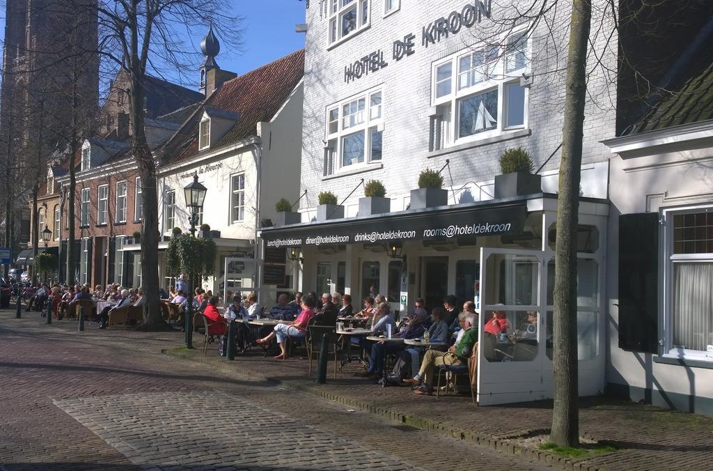 Hotel De Kroon Oirschot Bagian luar foto